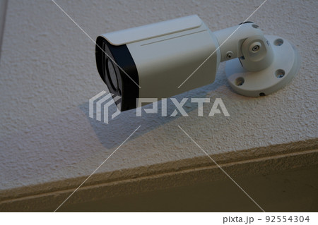 夜の防犯カメラ 92554304