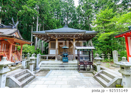 夏の呑山観音寺　福岡県篠栗町 92555149