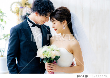 ブライダルイメージ　新郎新婦 92556670