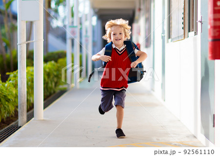 Kids on first school day 92561110