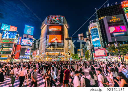 日本の東京都市景観 20万9694人全国で過去最多。悪夢BA.5…渋谷は脅威の大人流…＝7月27日 92561185