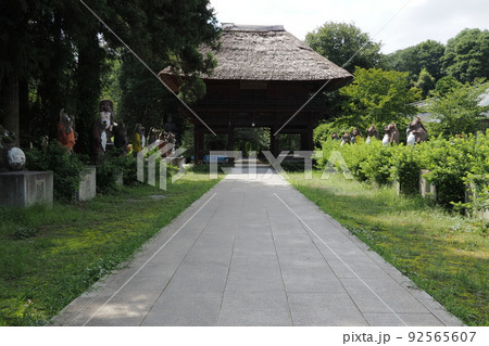 分福茶釜の茂林寺 山門(通称赤門) 分福茶釜の茂林寺 山門(通称赤門) 92565607
