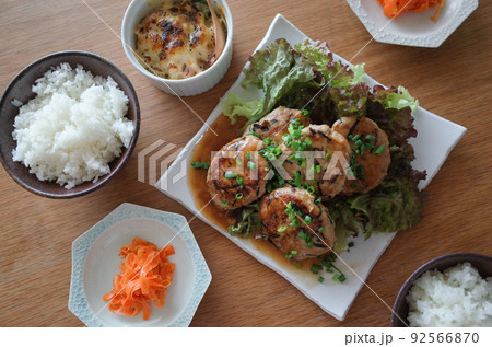 豆腐ひじきハンバーグの食卓 豆腐ひじきハンバーグの食卓 92566870