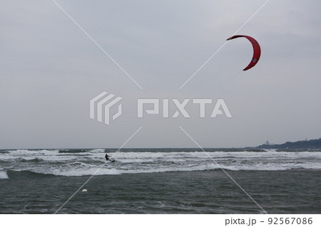 ウィンドサーフィン ウィンドウサーフィン 海 92567086