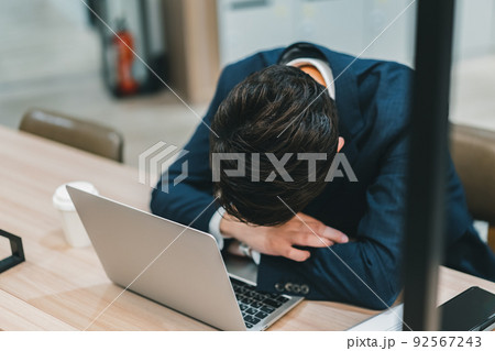 ビジネスパーソン 92567243