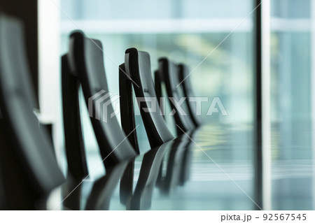 オフィス 会議室 92567545