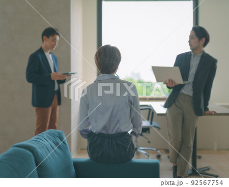 ビジネスパーソン 92567754