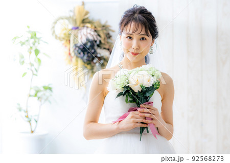 ブライダルイメージ　花嫁だけ 92568273