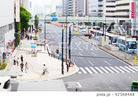 都会の街並　交通　チルトシフト 92568488