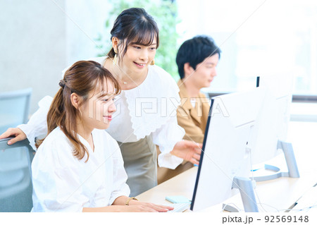 コンピューター エンジニア アパレル クリエーター 養成 3D 大学生 学生 生徒 若者 コンピューター エンジニア アパレル クリエーター 養成 3D 大学生 学生 生徒 若者 92569148