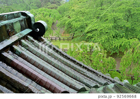 史跡弘前城址  弘前城天守　屋根　張出 92569668