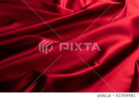 レッドドレープ 92569981