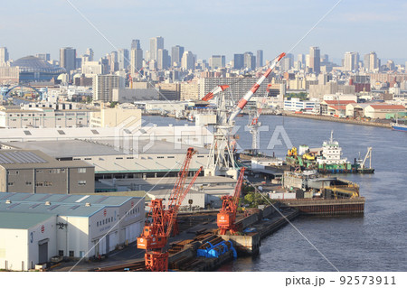 なみはや大橋 千歳橋 大正区 大阪市内風景 倉庫 資材置き場 昭和山 トラス建築 大阪湾風景 なみはや大橋 千歳橋 大正区 大阪市内風景 倉庫 資材置き場 昭和山 トラス建築 大阪湾風景 92573911