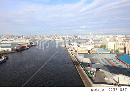 なみはや大橋 千歳橋 大正区 大阪市内風景 倉庫 資材置き場 昭和山 トラス建築 大阪湾風景 なみはや大橋 千歳橋 大正区 大阪市内風景 倉庫 資材置き場 昭和山 トラス建築 大阪湾風景 92574087