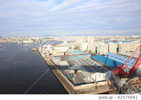 なみはや大橋 千歳橋 大正区 大阪市内風景 倉庫 資材置き場 昭和山 トラス建築 大阪湾風景 なみはや大橋 千歳橋 大正区 大阪市内風景 倉庫 資材置き場 昭和山 トラス建築 大阪湾風景 92574091