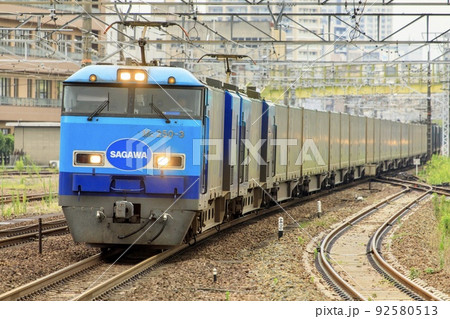熱田駅付近を走行するJR貨物M250系スーパーレールカーゴ 92580513