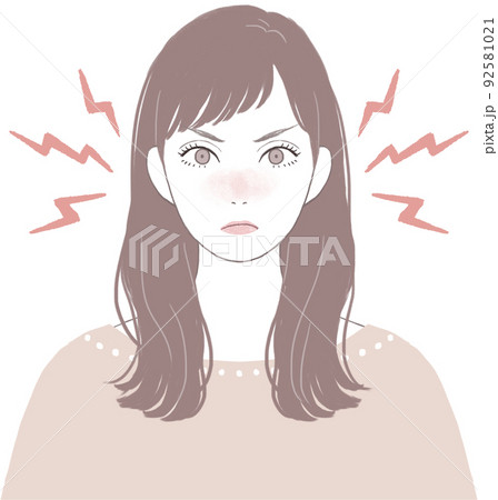 怒っているロングヘアのキレイな女性  92581021