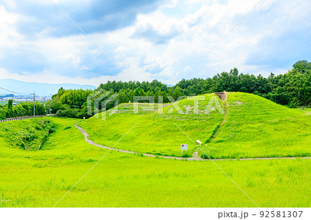 夏の沖出古墳 福岡県嘉麻市 夏の沖出古墳 福岡県嘉麻市 92581307