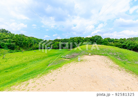 夏の沖出古墳 福岡県嘉麻市 夏の沖出古墳 福岡県嘉麻市 92581325