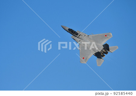 F-15 イーグル 戦闘機 機動飛行 92585440