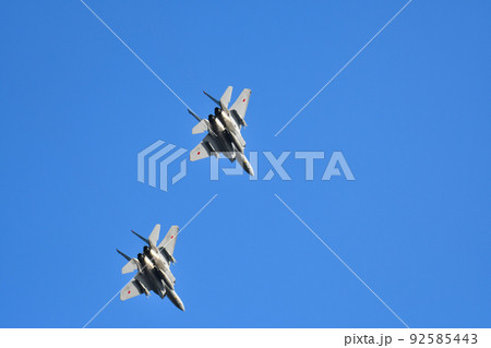 F-15 イーグル 戦闘機 機動飛行 92585443