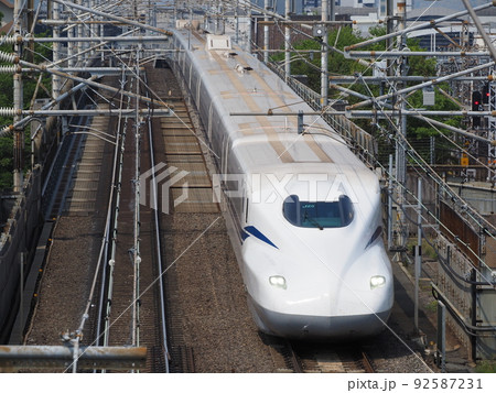 新幹線N700S J20編成 本町跨線橋にて 新幹線N700S J20編成 本町跨線橋にて 92587231