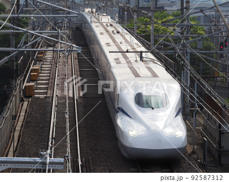 新幹線N700S J25編成 本町跨線橋にて 新幹線N700S J25編成 本町跨線橋にて 92587312