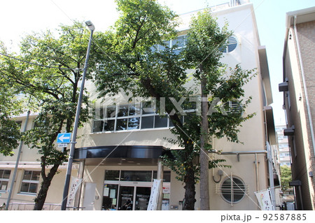 尼崎市役所 開明庁舎(旧尼崎市立開明小学校、旧開明尋常小学校)　兵庫県尼崎市 92587885