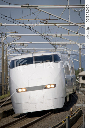 東海道新幹線300系縦構図 92598290