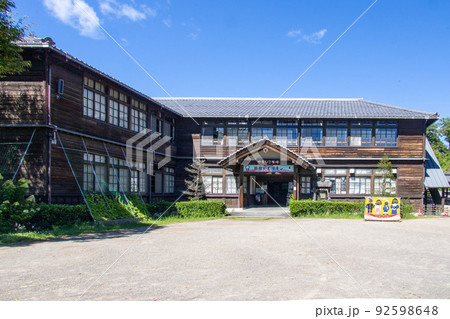 ぎふ清流里山公園のやまびこ学校の外観 ぎふ清流里山公園のやまびこ学校の外観 92598648