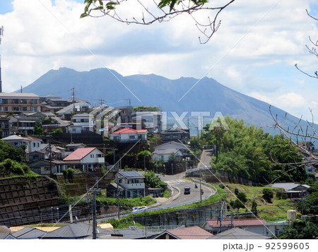 鹿児島県のシンボル桜島 92599605