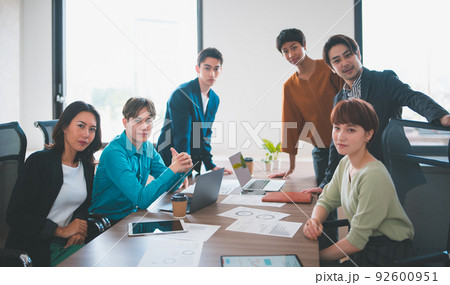 多国籍企業：ビジネスの現場 92600951