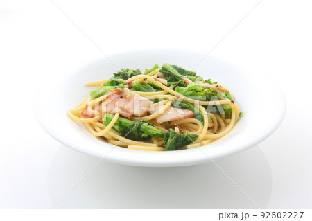 菜の花とベーコンのパスタ 92602227