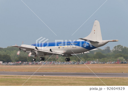 ドイツ海軍航空100周年記念塗装P-3Cオライオン離陸 ドイツ海軍航空100周年記念塗装P-3Cオライオン離陸 92604929