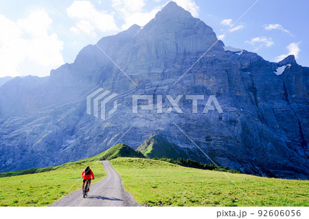 ヴェッターホルン北壁とハイキングコース【フィルストーグロッセシャイデック間】 92606056