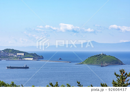 北海道　室蘭港の大黒島 92606437