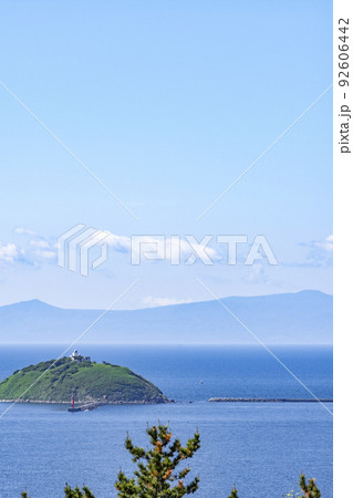 北海道　室蘭港の大黒島 92606442