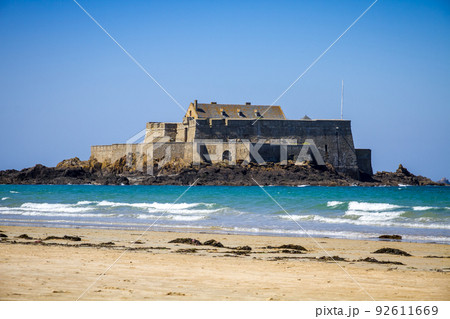 Fort National, beach and sea in Saint-Malo city, Brittany, France 92611669