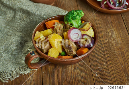 Sami  Bidos 92613624