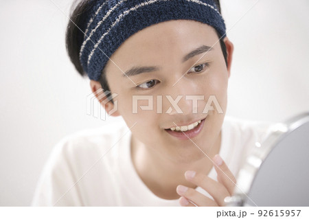 メンズメイク 若い男性 メンズメイク 若い男性 92615957