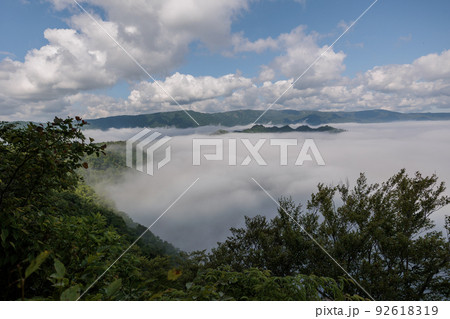 十和田湖の雲海（敢湖台） 92618319