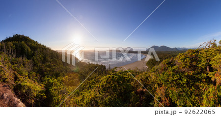 Sandy Beach on the West Coast of Pacific Ocean. Canadian Nature Landscape Background. 92622065