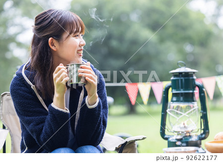 女性 キャンプ 女性 キャンプ 92622177
