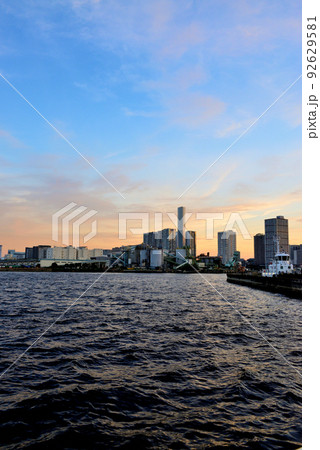 芝浦埠頭から見る品川埠頭の風景 92629581