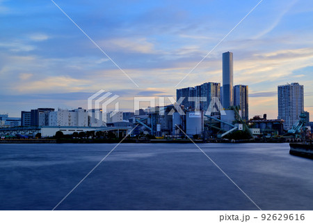 芝浦埠頭から見る品川埠頭の風景 92629616