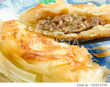 中国点心・宮廷牛肉酥餅（牛肉の中華パイ） 92631048
