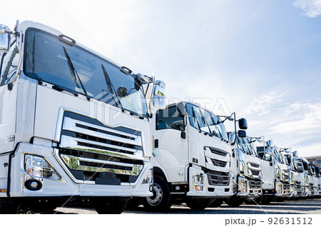 トラックイメージ 大型車 産業 トラックイメージ 大型車 産業 92631512