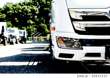 トラックイメージ 大型車 産業 トラックイメージ 大型車 産業 92631515