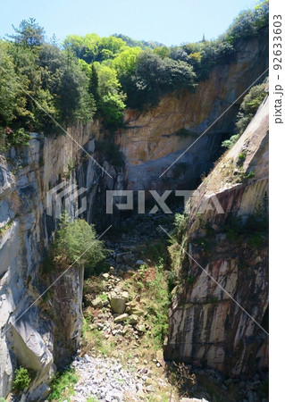 春の北木島の風景　岡山 92633603