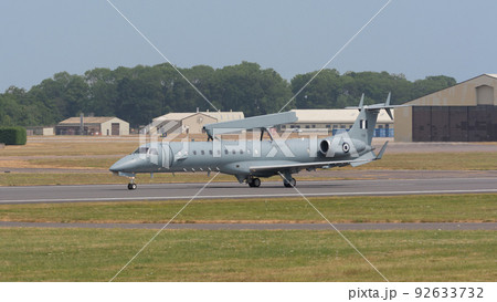 ギリシャ空軍EMB-145H早期警戒管制機離陸 ギリシャ空軍EMB-145H早期警戒管制機離陸 92633732